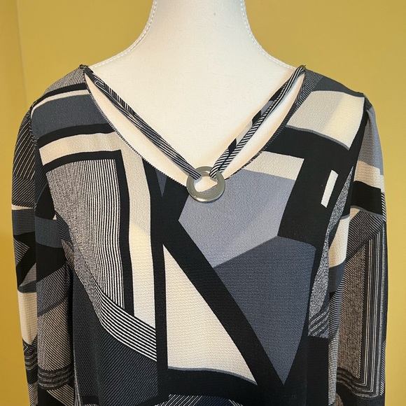 FreshFX retro mini dress or tunic - with a removable matching neck piece - Picture 2 of 8